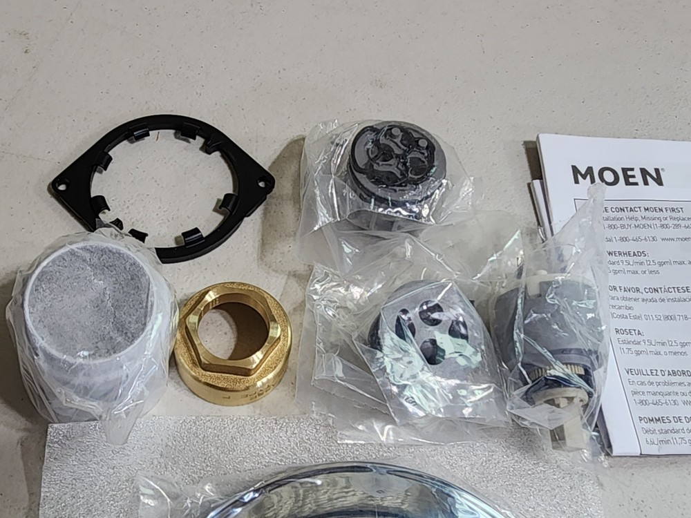 Moen UT2131 Pressure Balanced Valve Trim Only Lever Handle Chrome