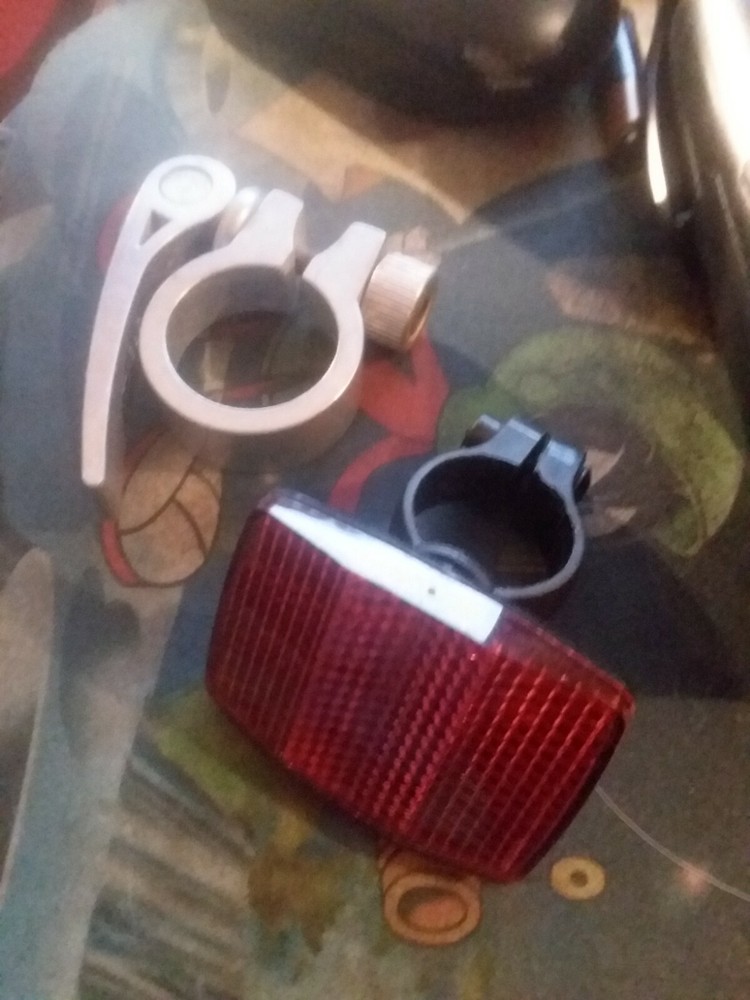 quick seat post saddle clamp and reflector for Bike
