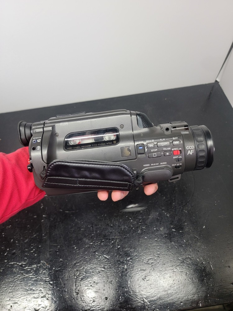 Sony CCD FX520 8mm Video Camera 12x Optical - Untested - As Is!