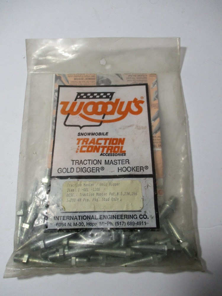 Woody's Snowmobile Traction Master Gold Digger Hooker 1.2" Studs 48 pcs. NOS