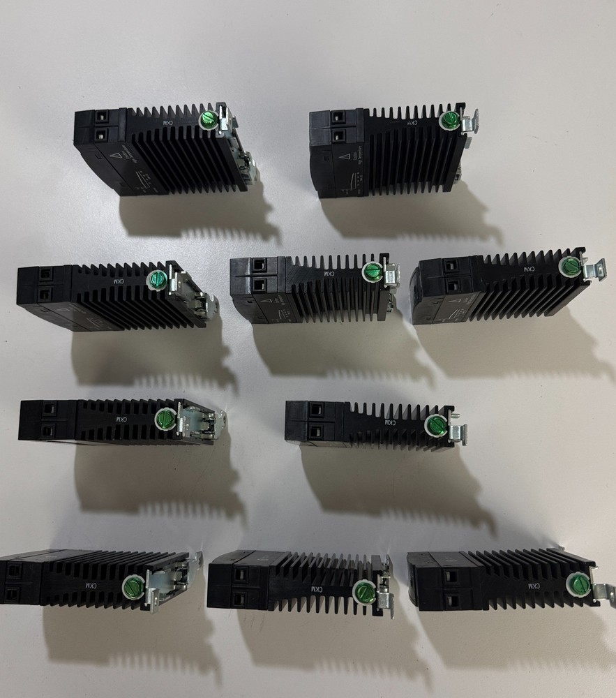 Lot of 10 Crydom CKM0610 Solid State Relay