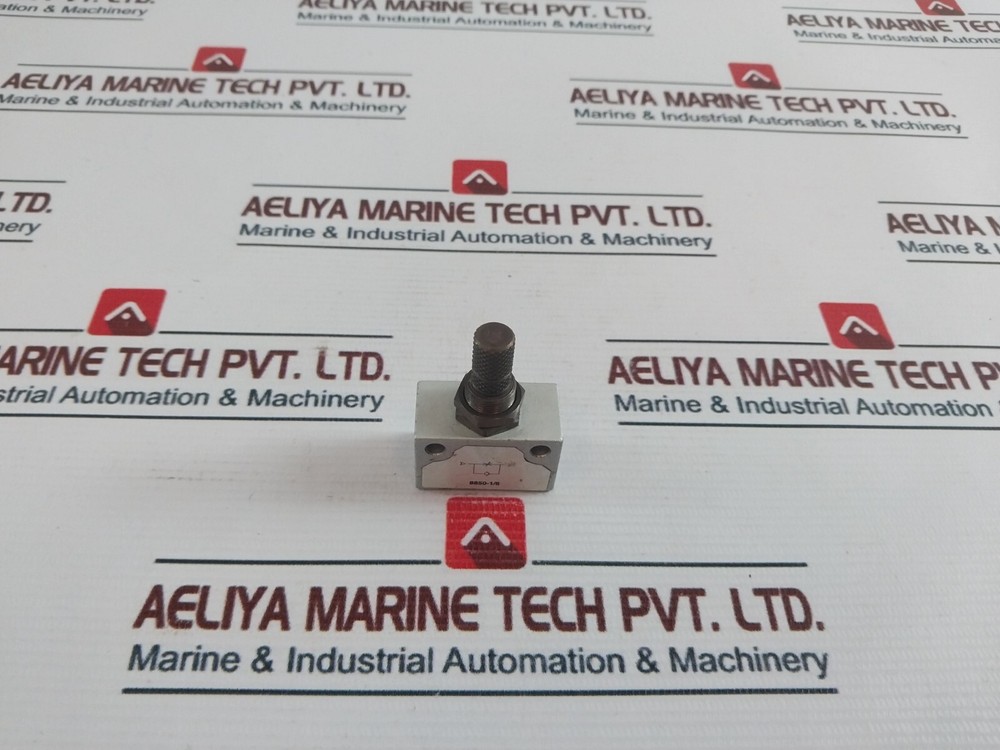 8850-1/8 Flow Regulator