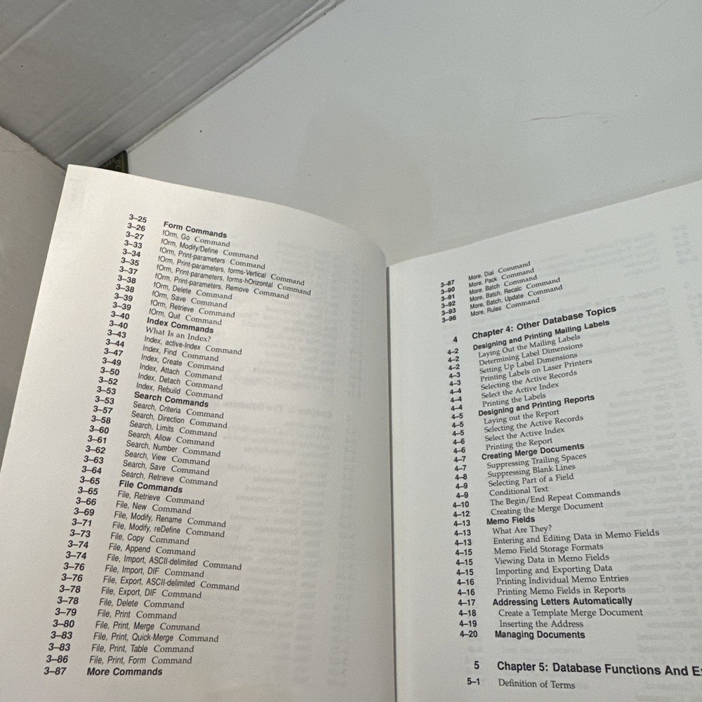 Lotus Works Tutorial 1990 Reference Book Dictionary First Edition