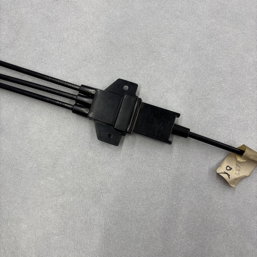 JOHN DEERE SNOWMOBILE THROTTLE CABLE 05-139-30