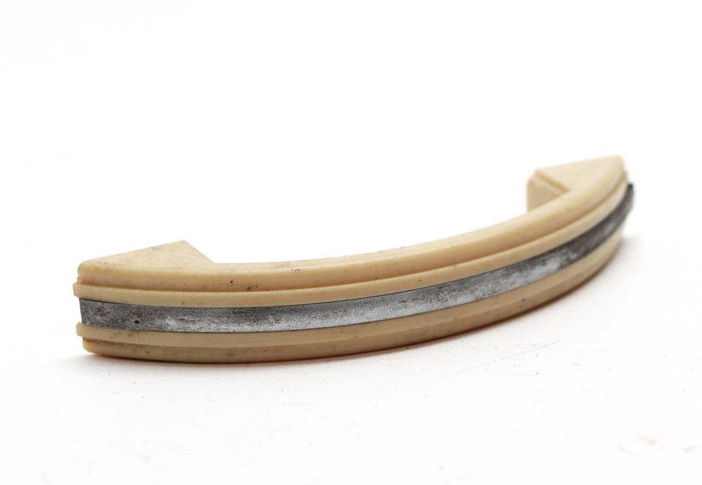 Vintage 4 in. Plastic Art Deco Pale Tan Bridge Drawer Pull