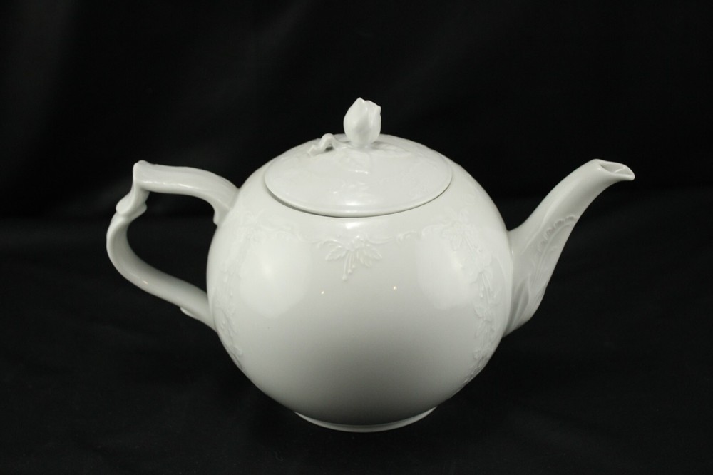 Kaiser Dubarry Tea Pot Large Size White Rose Finial