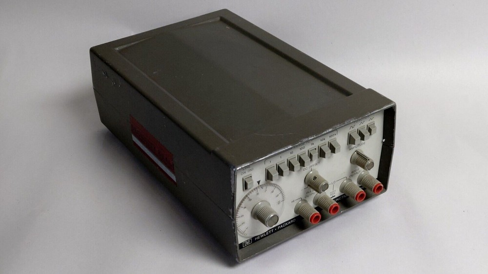 Hewlett Packard HP 3311A Function Generator Benchtop Unit