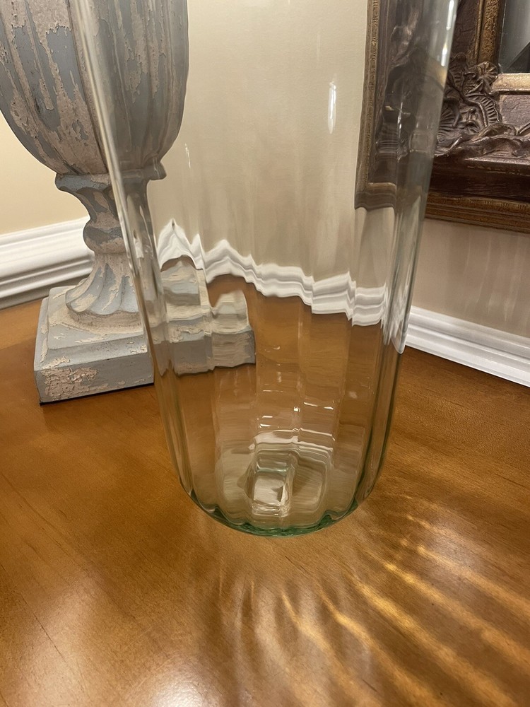 LSA Mia Vase NIB Read