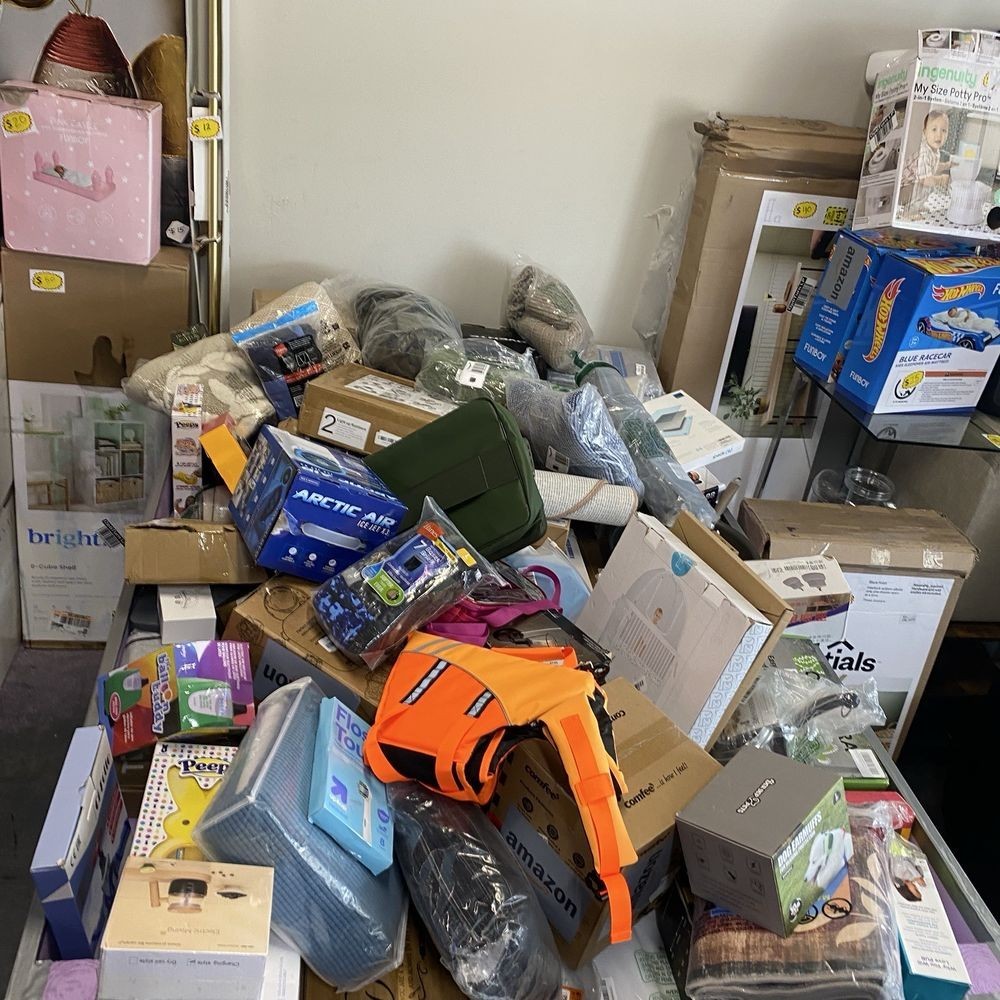 Large Retail Liquidation Box 📦 Assorted Merchandise Lot