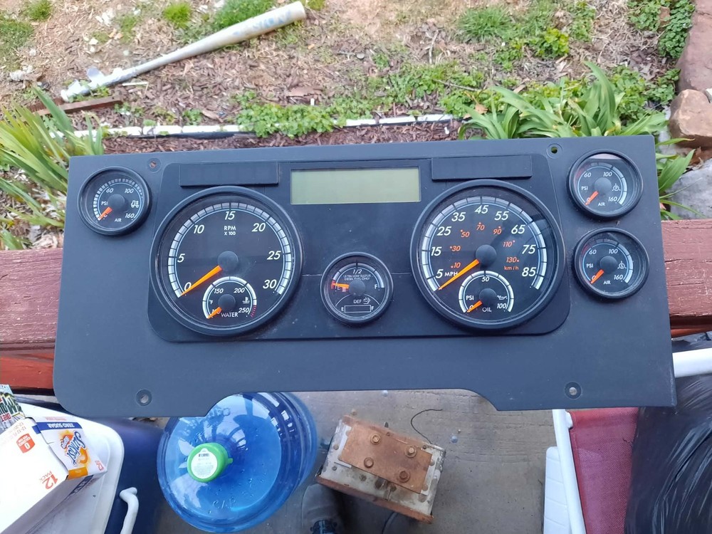 2014 Freightliner Cascadia Dash Cluster