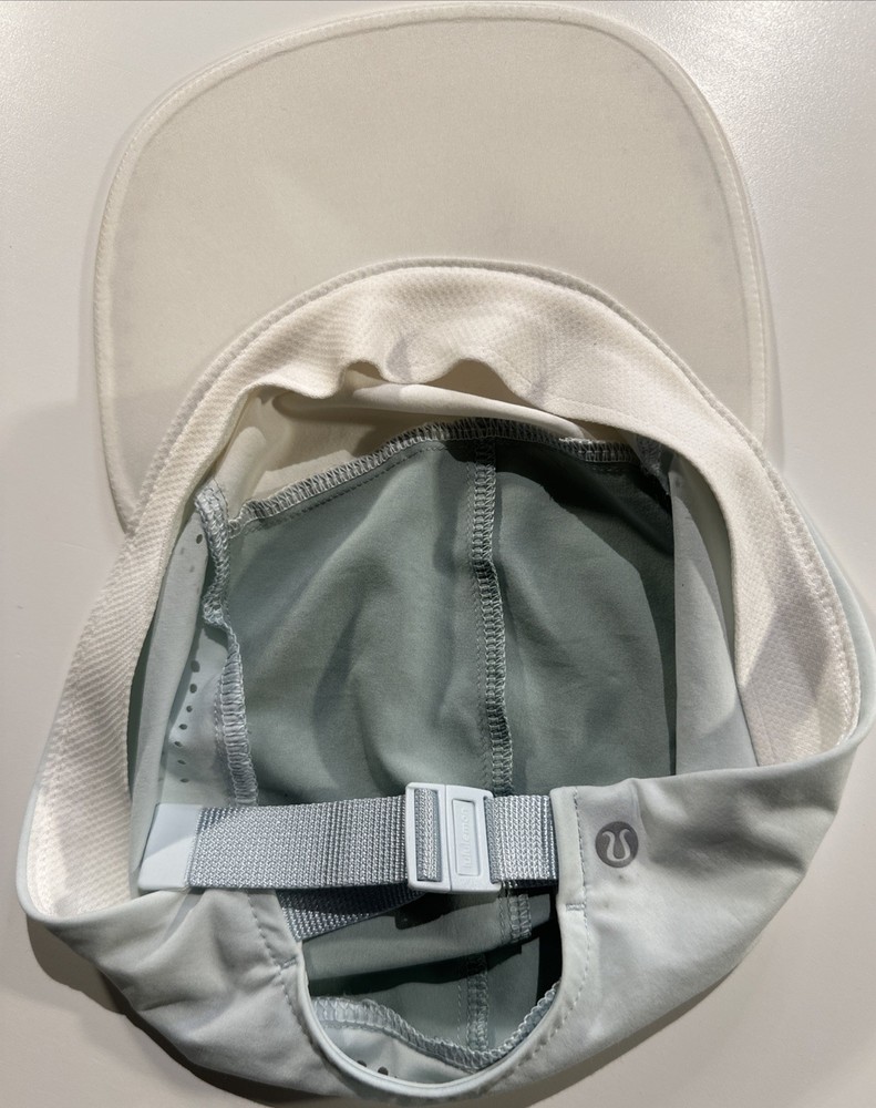 Lululemon Hat Cap Women’s Running Adjustable Strap Lightweight L/XL Multicolor