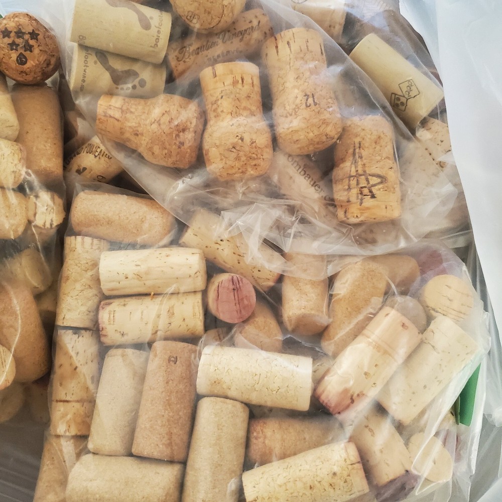 Wine and champagne corks 3lbs