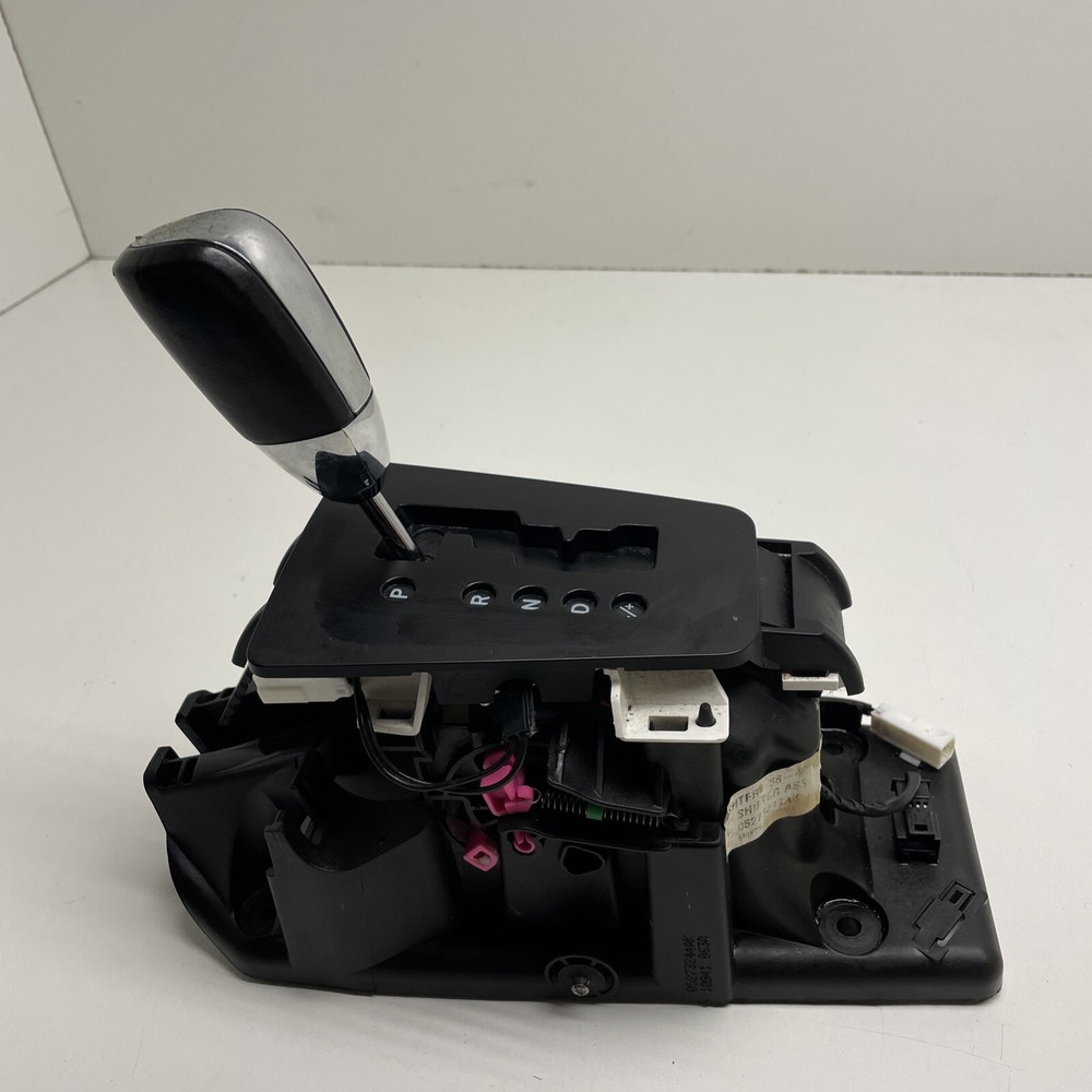 2011 Chrysler 200 Limited Shifter/Shift Gear Selector OEM