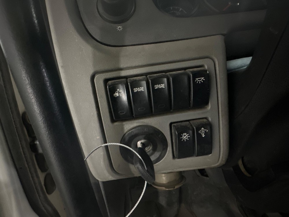 2013-2022 Peterbilt 579 IGNITION Dash Panel - Used