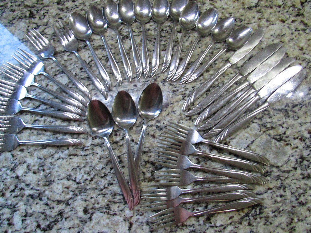 UNF1127 SWIRL STAINLESS SILVERWARE FLATWARE SET 35 PCE  FORKS SPOONS+ FREE SHIP