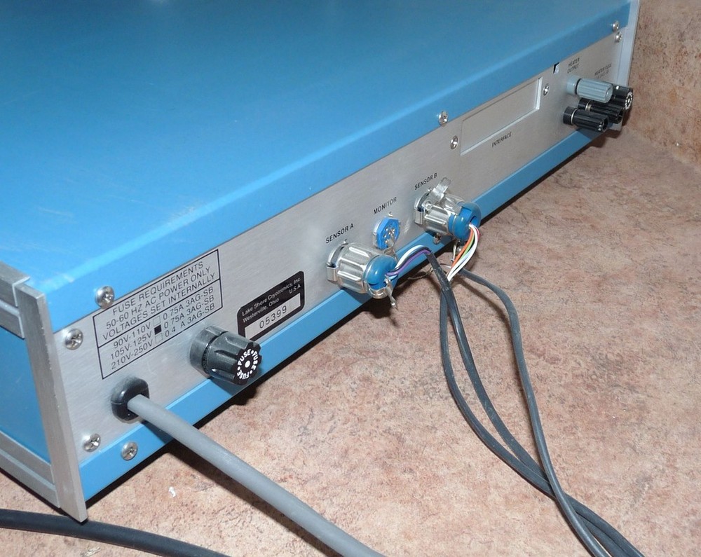 LAKE SHORE DRC 80C DIGITAL CRYOGENIC THERMOMETER CONTROLLER