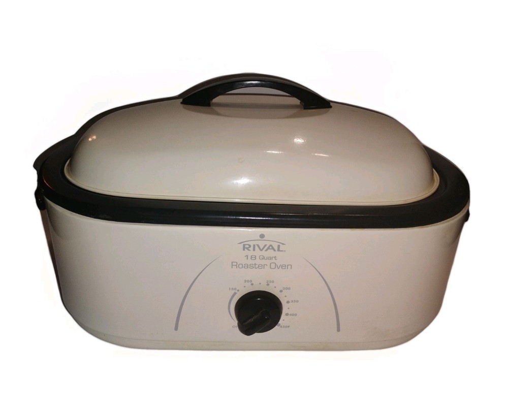 Rival 18 Quart White Roaster Oven With Lid & Rack Very Nice Condition