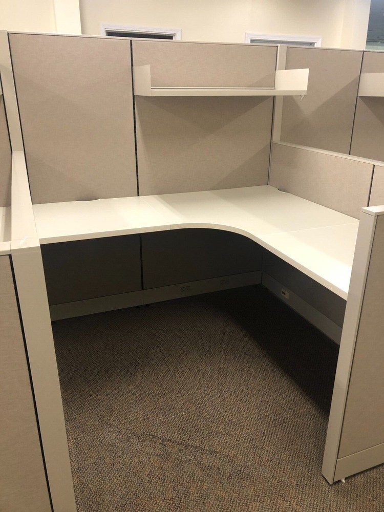 Office Cubicles - built in power/data - 80 available, great condition 