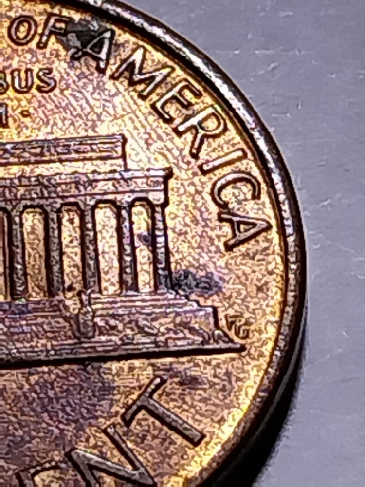 1988 P Error Lincoln Memorial Cent. Reverse Die Cracks.