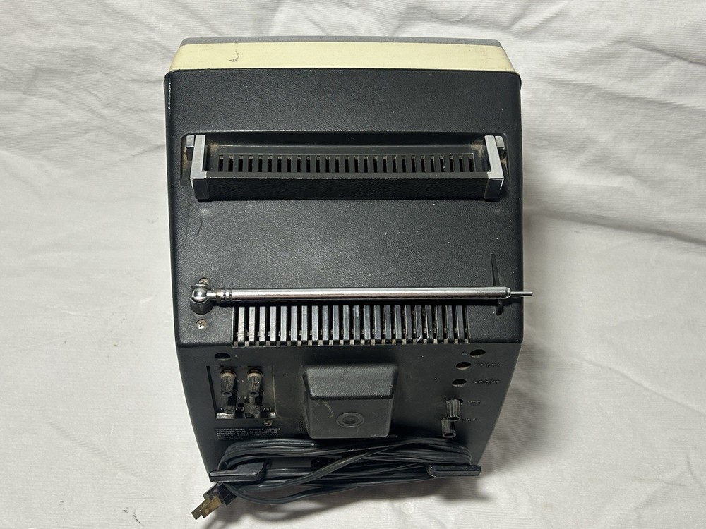 Vintage Sony Solid State Portable TV Model TV-950 WORKING