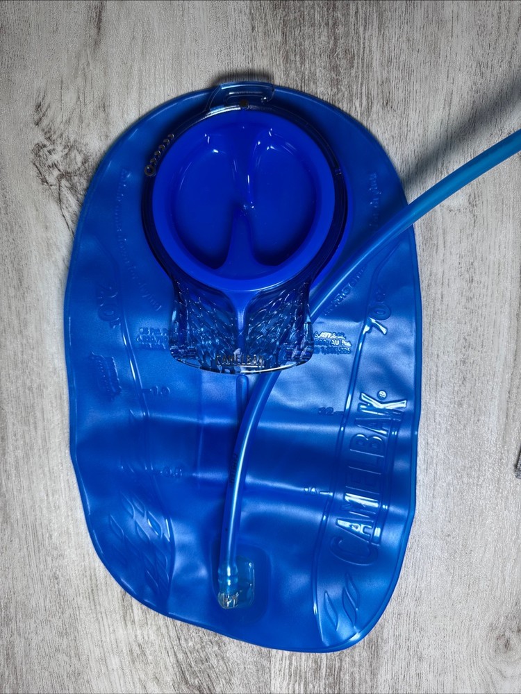 Dave Mathew’s BAND CAMELBAK CLOUD WALKER HYDRATION BACKPACK FIREDANCER NEW W/tag