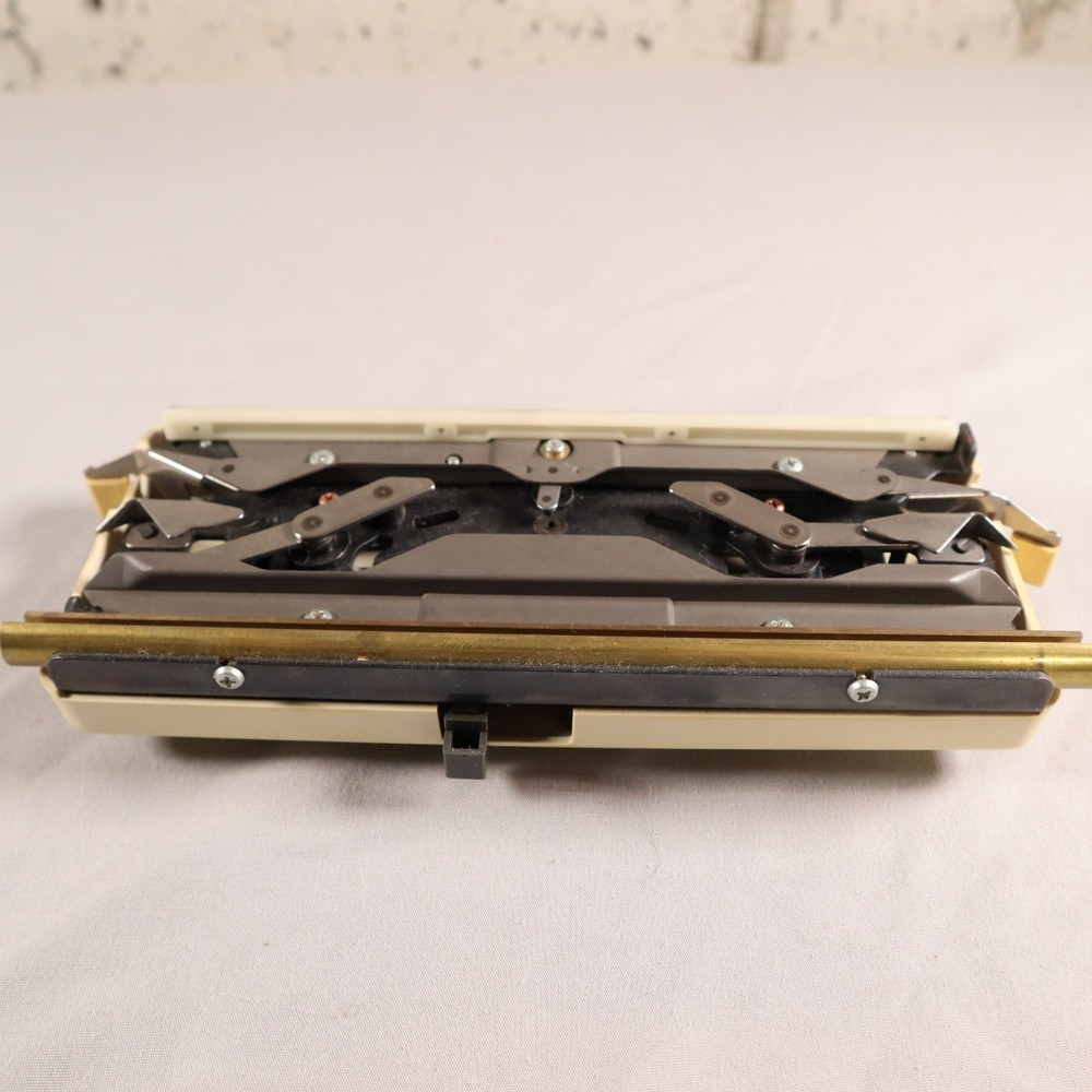 Knitmaster Knitting Machine Carriage Main SRP60