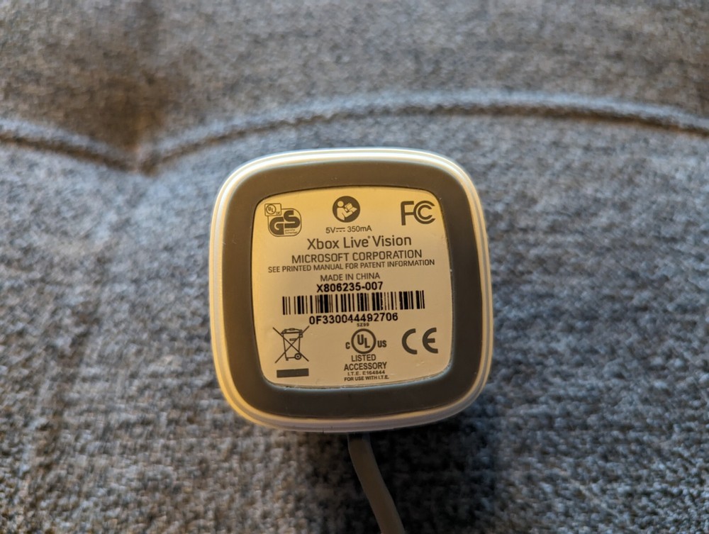 Microsoft Xbox 360 Live Vision Camera - Wired USB webcam - white