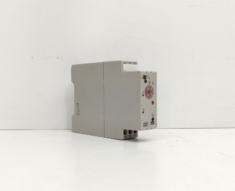 Omron h3dr-g timer relay (FREE SHIPPING)