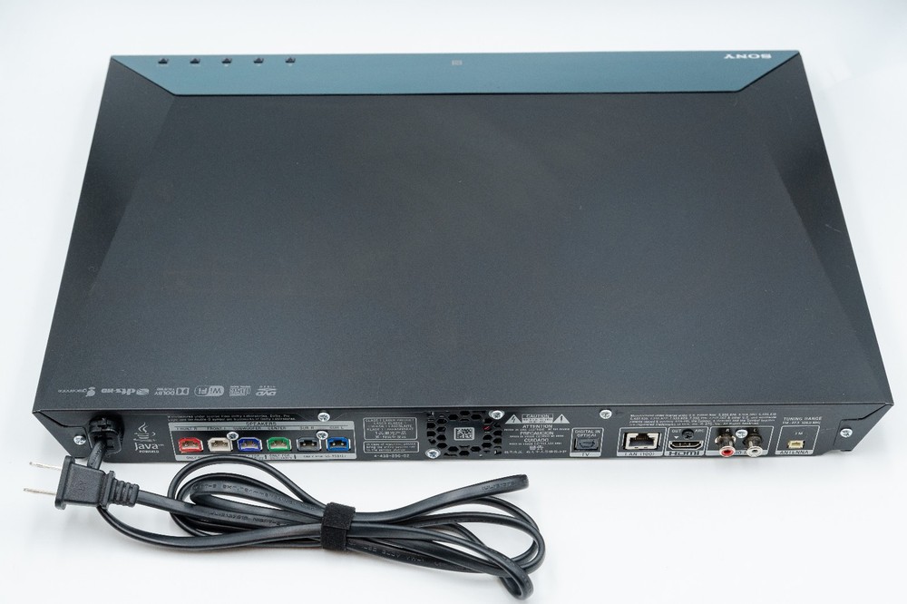 Sony 3D Blu-Ray Player BDV-E2100 HDMI USB Wi-FI