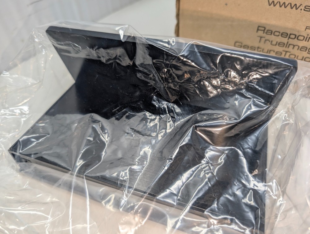 Savant DCD-100B-06 Table Top Charging and Control Dock