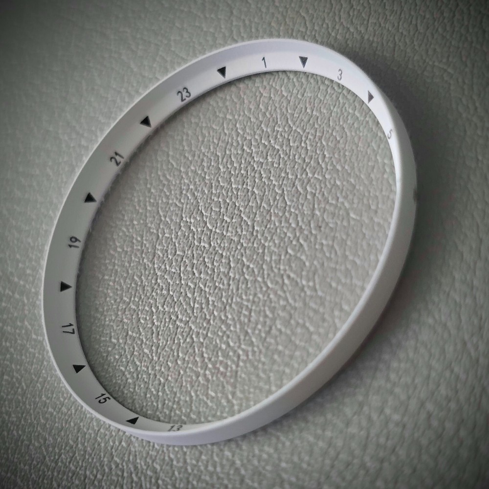 SEIKO Chapter Ring SKX007 / ANGLED GMT  White + Black