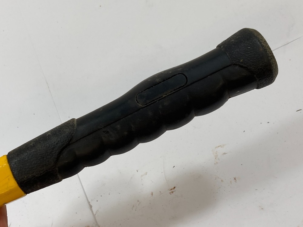 Used Straight Claw Hammer with Rubber Grip Handle ~ Solid Tool