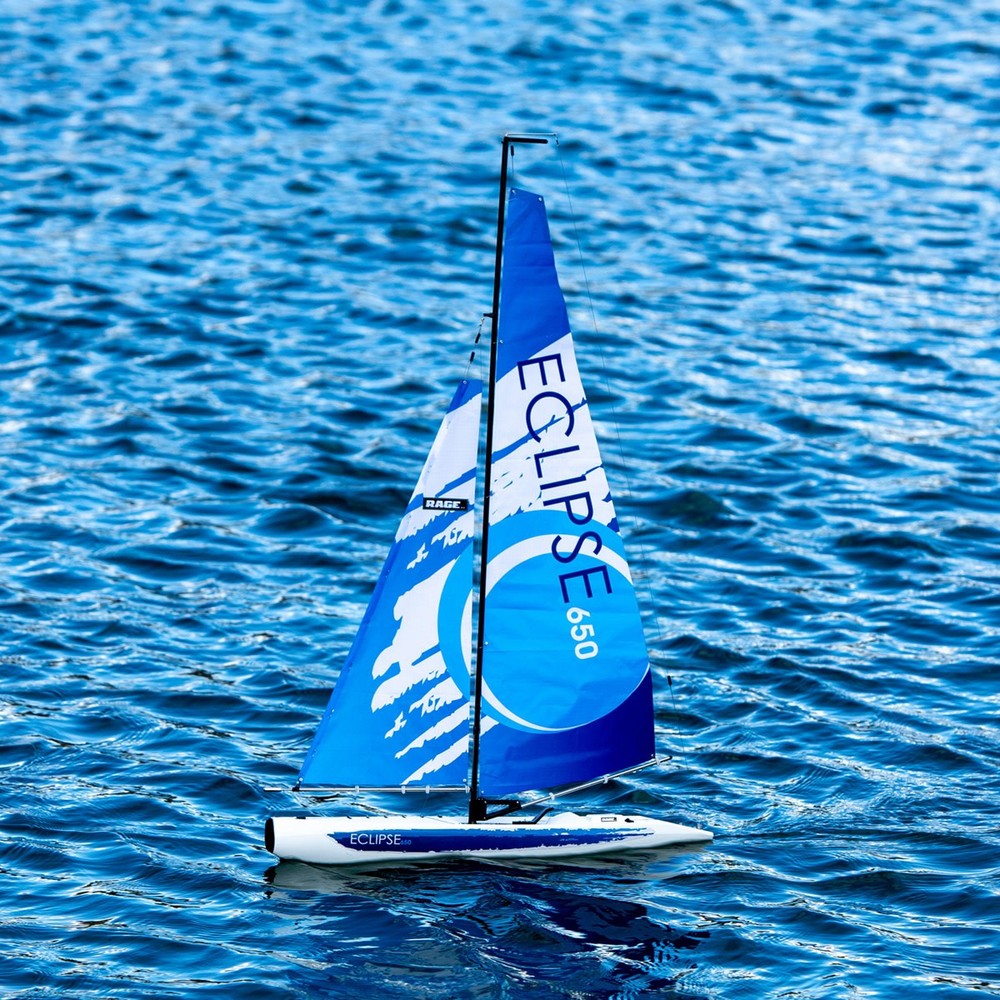RGRB1302  Eclipse 650 RTR Sailboat