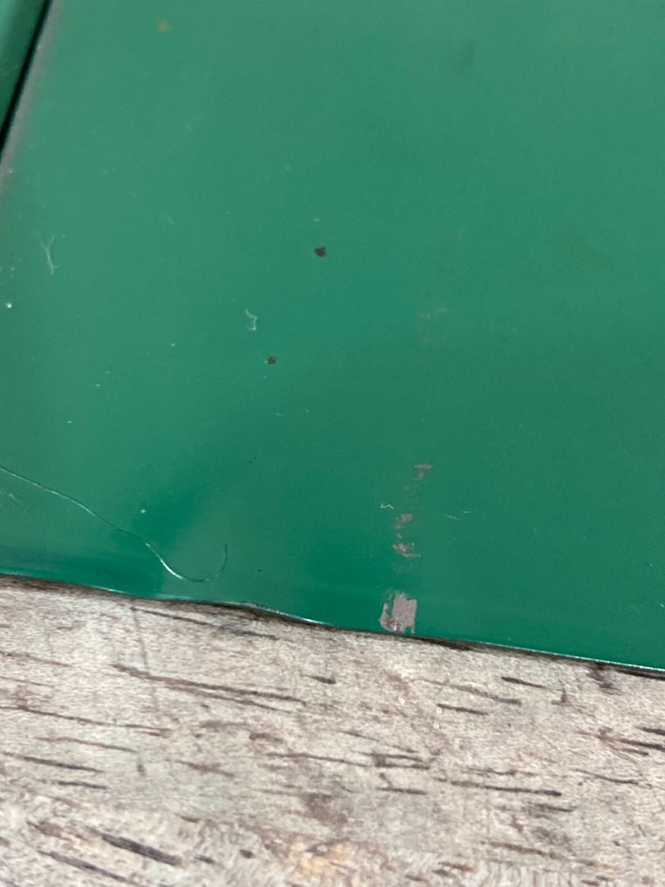 Coleman 413E - Windscreen - Bent on the bottom