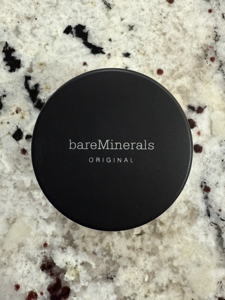 Bare Minerals Medium Powder. Free Shipping.