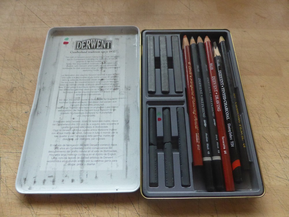 derwent sketching collection