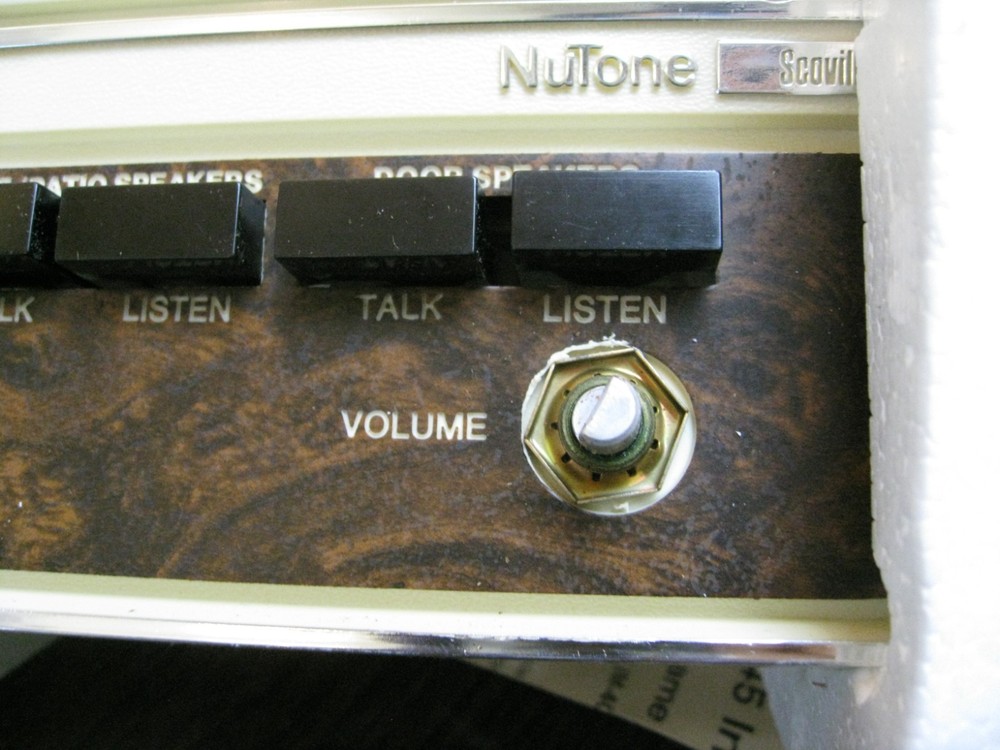 NuTone IS-45 Inside 5" intercom Speaker New In Box but Missing Volume Knob