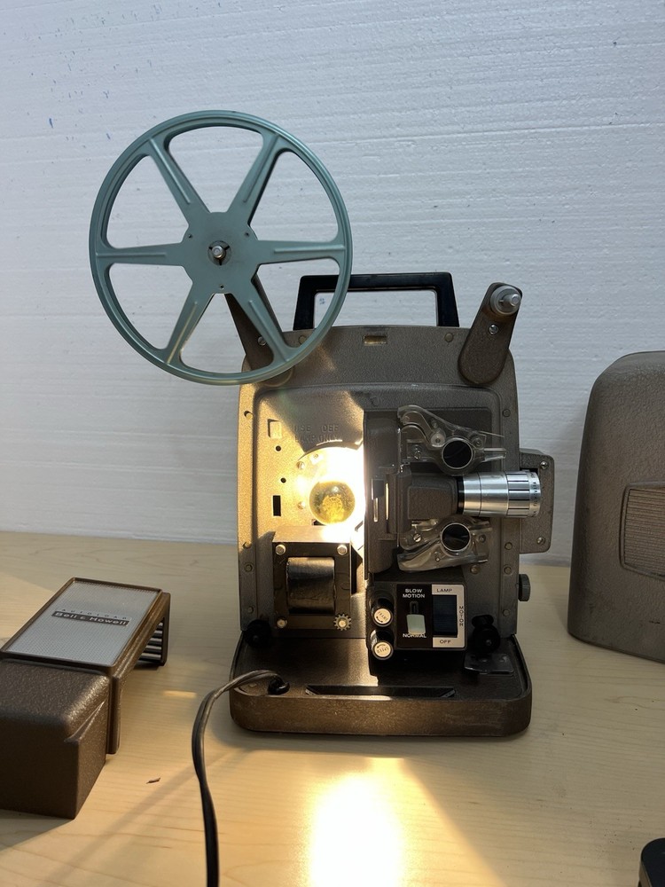 Bell & Howell Autoload 8MM Movie Projector Design Model 266A As Is