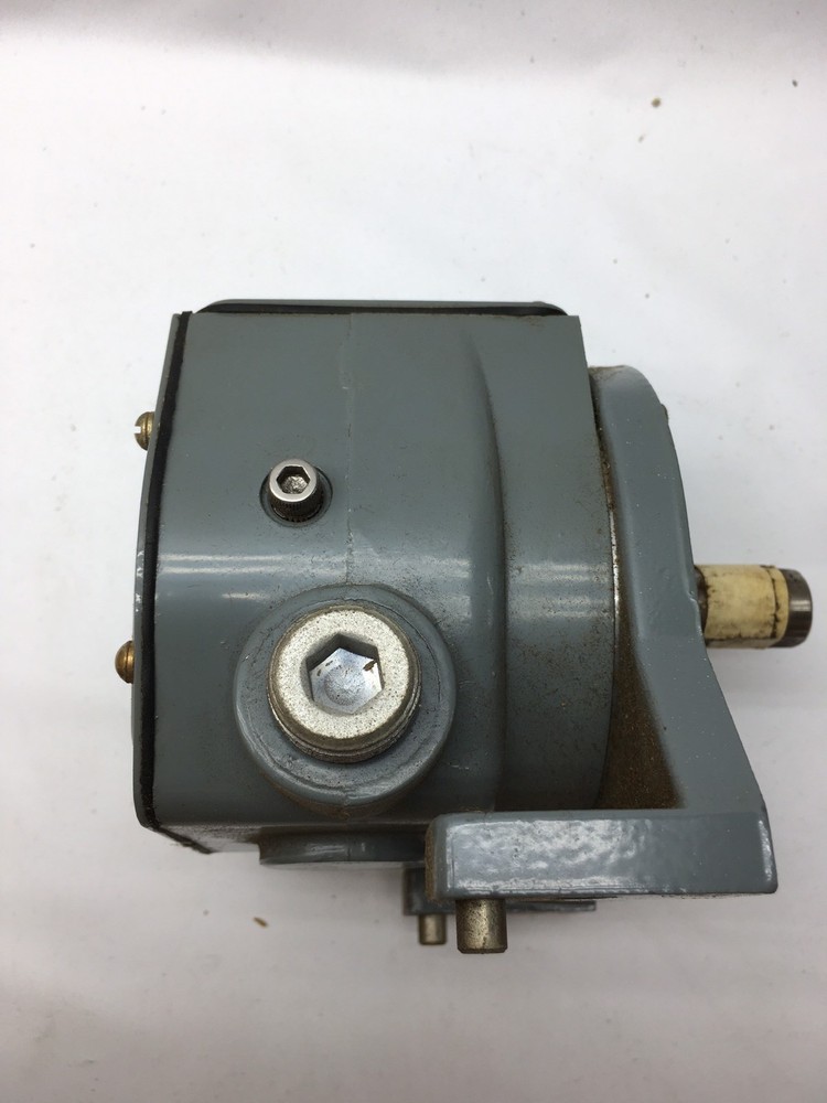 New in Original box Allen Bradley 808-E1 Zero Speed Switch