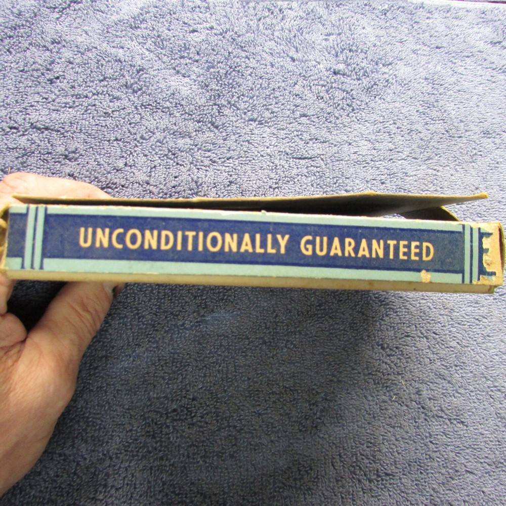 Waltham Double Edge Razor Blade Display ( 19 Boxes)