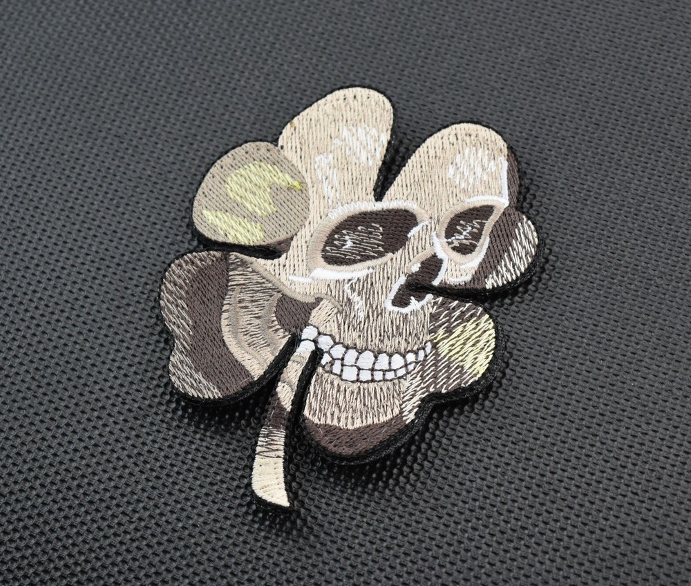Pirate Skull Clover Military Army Morale MilSpec Tan Desert Patch Hook