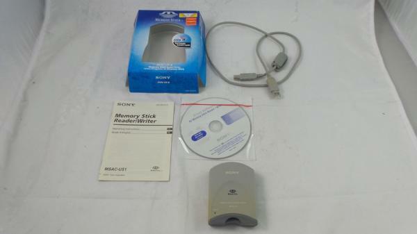 Boxed Sony USB Interface Card Reader for Memory Stick - PC/Mac (MSAC-US1)