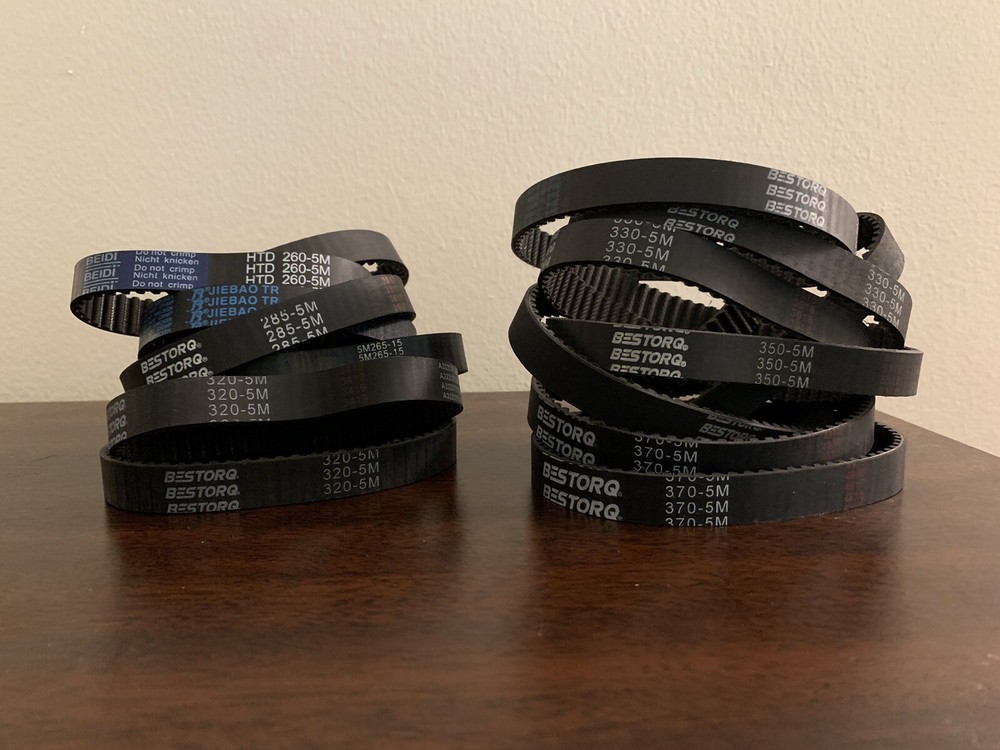 Various 5M Belts Between 370 And 265