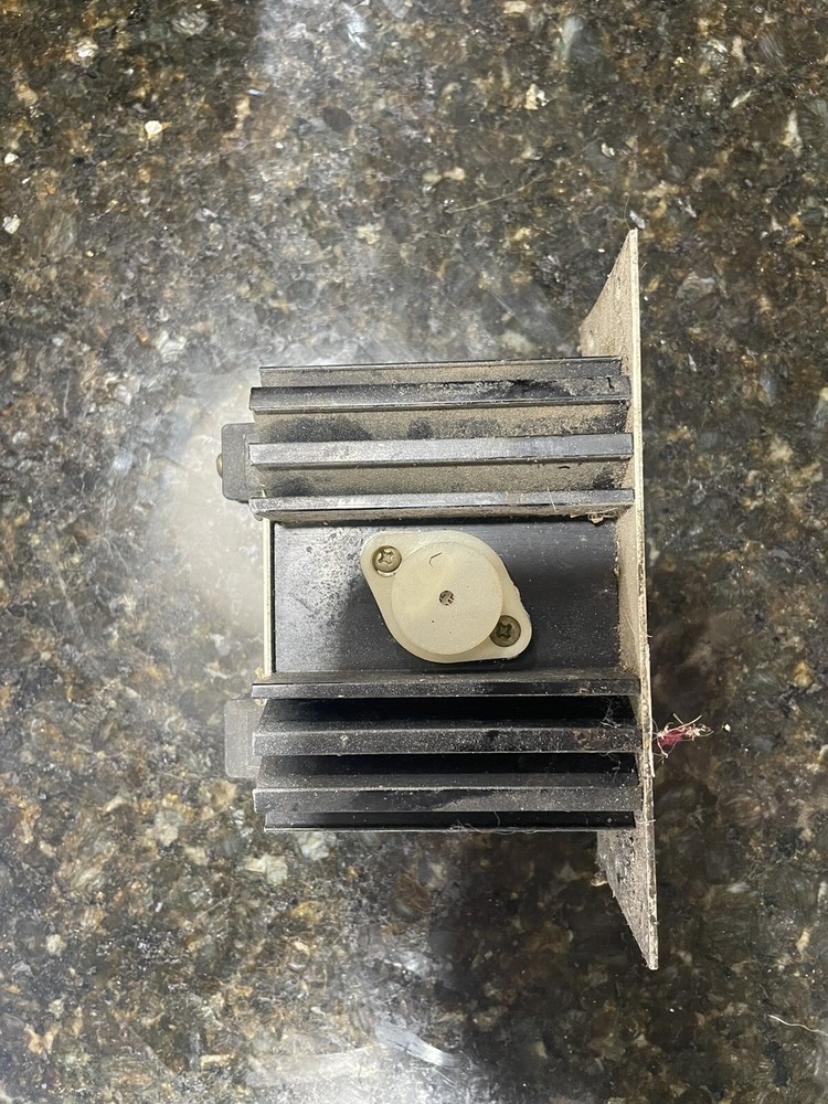 Lamar Voltage Regulator 14V B-00288-1