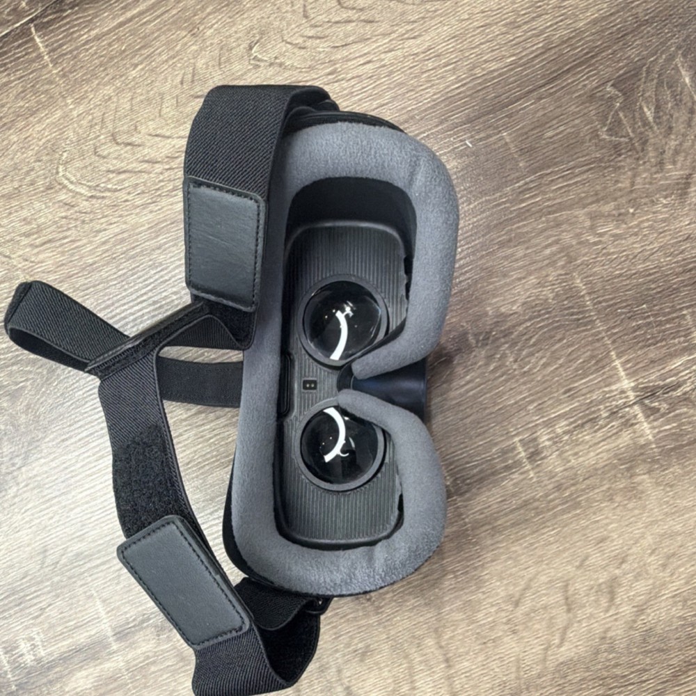 Samsung Gear VR Black Smartphone Virtual Reality Headset Plastic