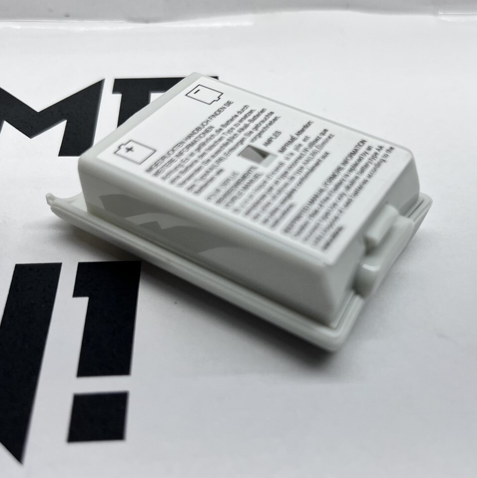 White Xbox 360 Wireless Controller AA Battery Pack Back Case Cover Holder Shell