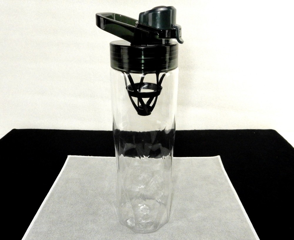24 Oz. Cyclone Protein Drink Shaker, Spout Cap, Handle, Prime #0565-TSMOKE