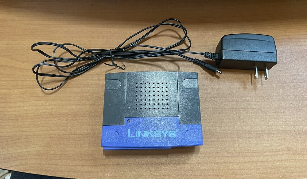 Linksys Cisco 5-Port Workgroup Ethernet Switch EZXS55W 10/100 EtherFast