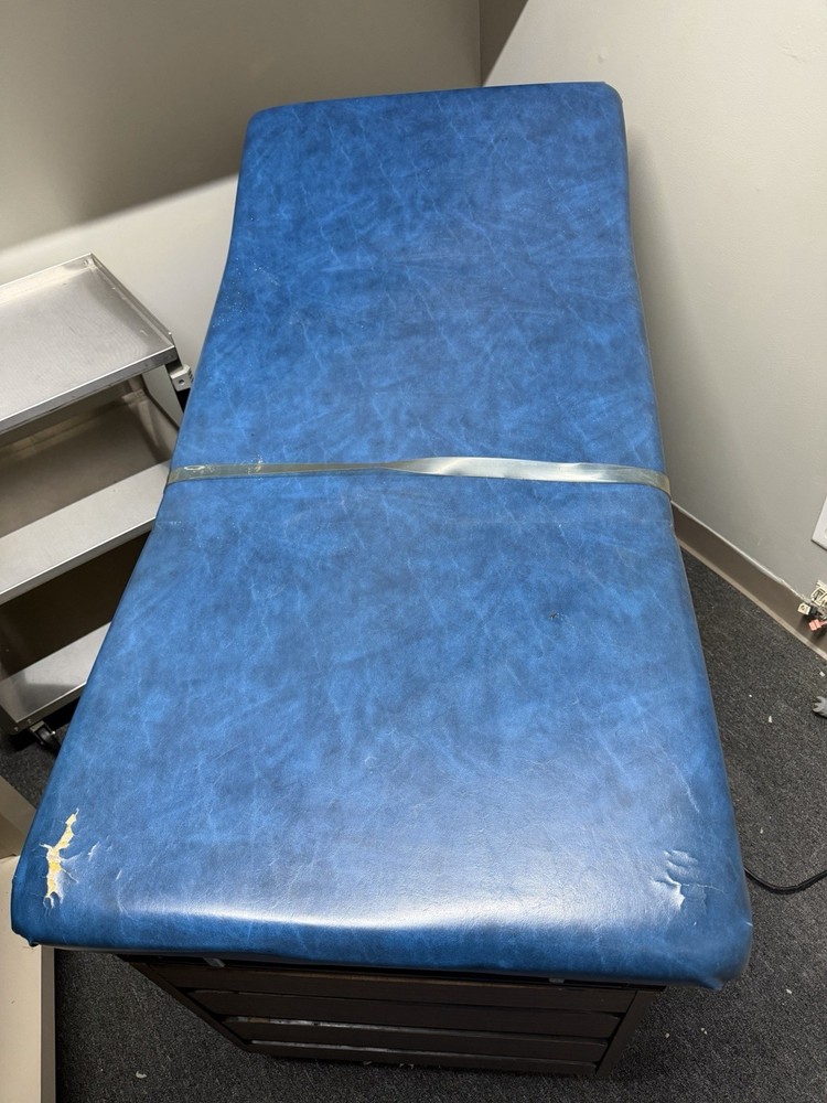 Midmark Ritter 104 Exam Table, Blue/Beige