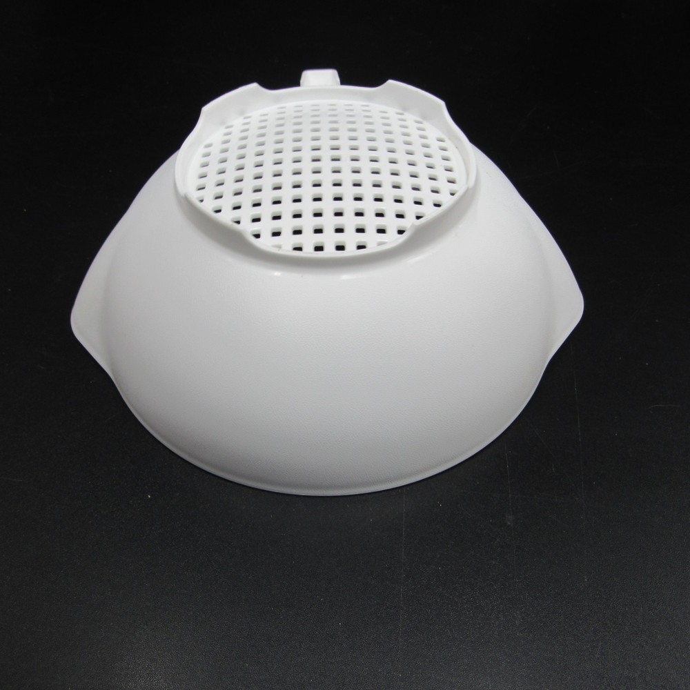 Vintage Tupperware Small White Colander Strainer 1 quart 1200